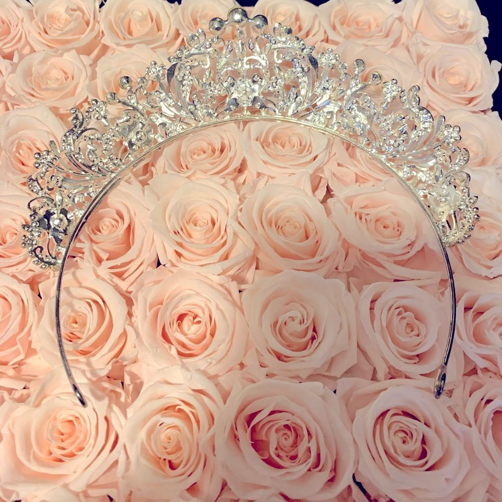 Swarovski Crystal Bridal Tiara Crown Brand New - Picture 5 of 8